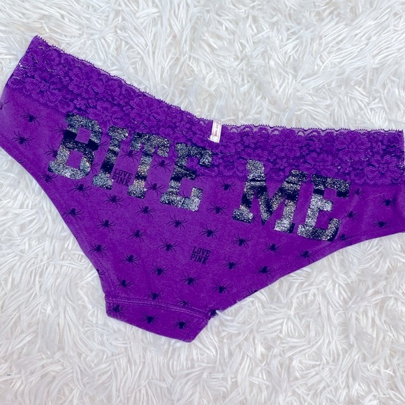 Victoria's Secret Halloween briefs - Picture 7 of 9